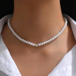 Heart pendant necklace